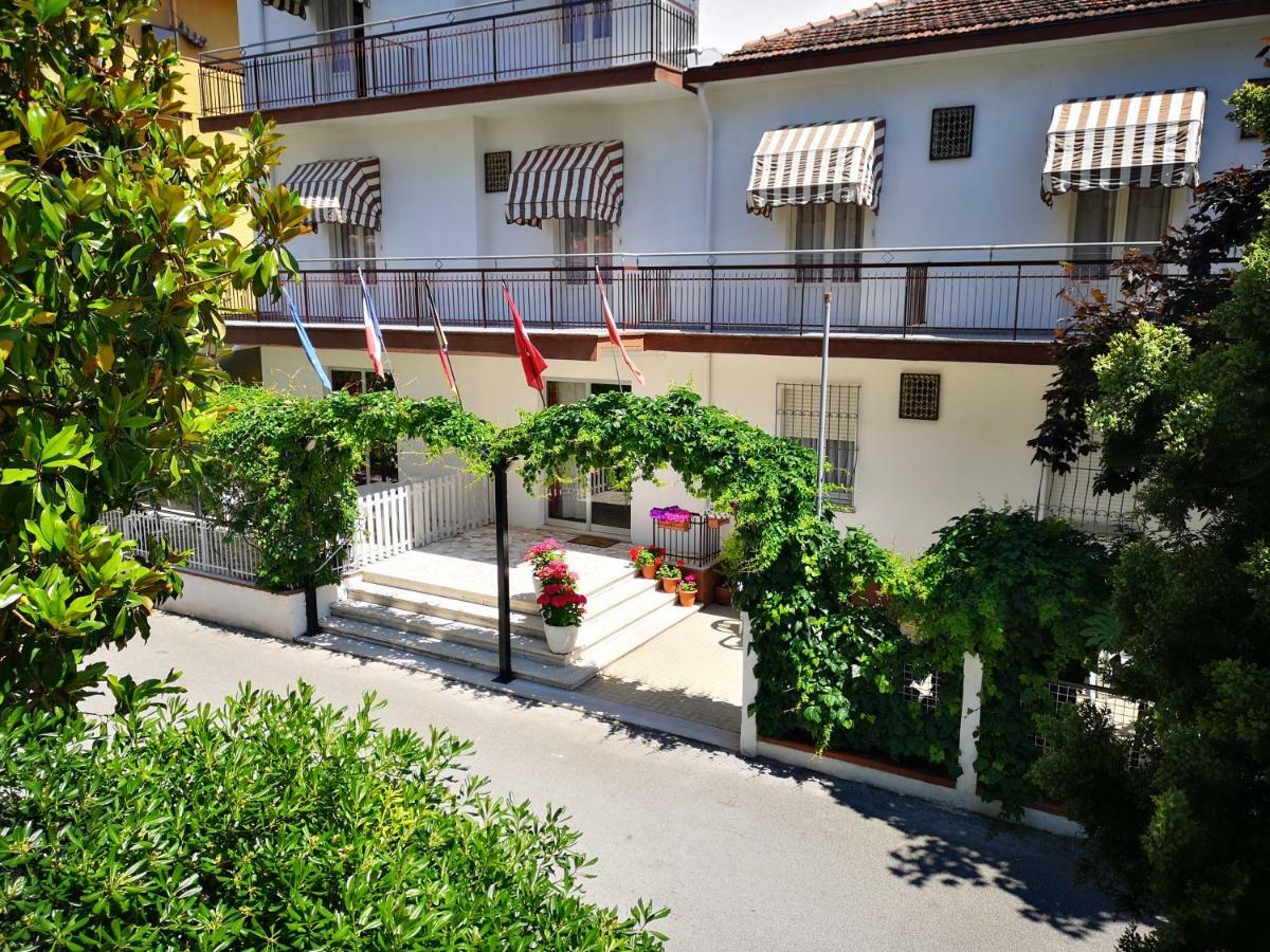 Villa Sorci Rimini Eksteriør bilde