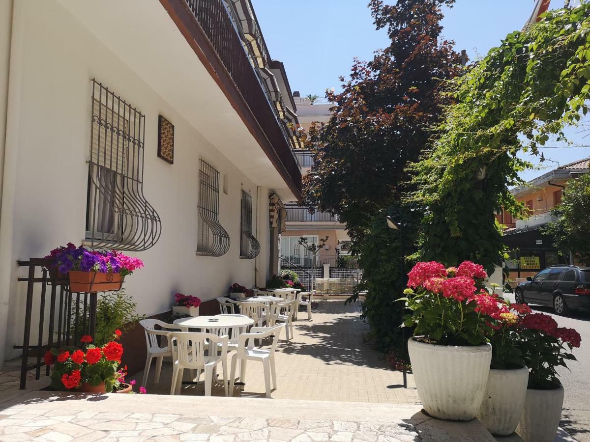 Villa Sorci Rimini Eksteriør bilde